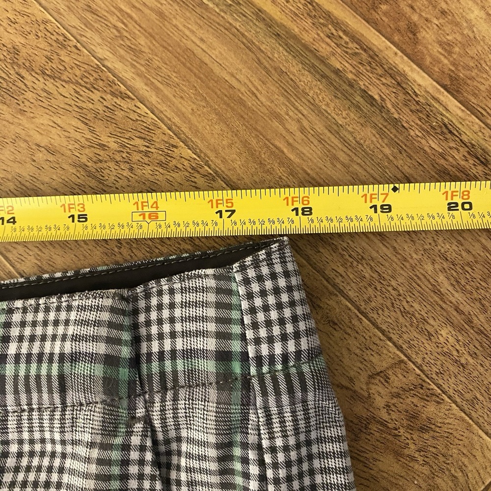 Tommy Bahama Shorts Mens 35 Plaid Golf Gray Green Casual Nylon Stretch - Picture 6 of 7